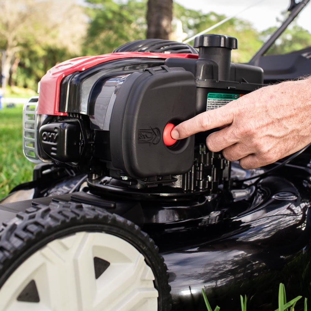 Black Max 21" Self-Propelled Lawn Mower with 140cc E550 Series Briggs and Stratton Engine